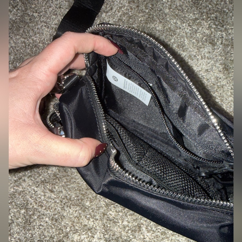 lululemon Everywhere Crossbody Bag - Picture 2 of 3